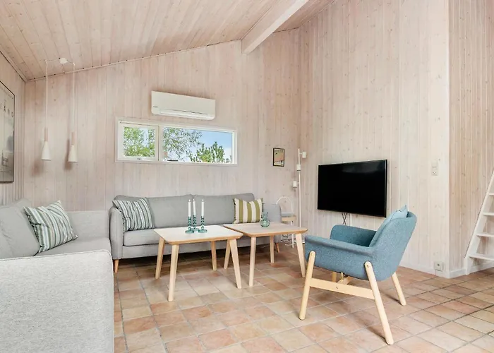 Vakantiehuis Gorgeous In With Sauna